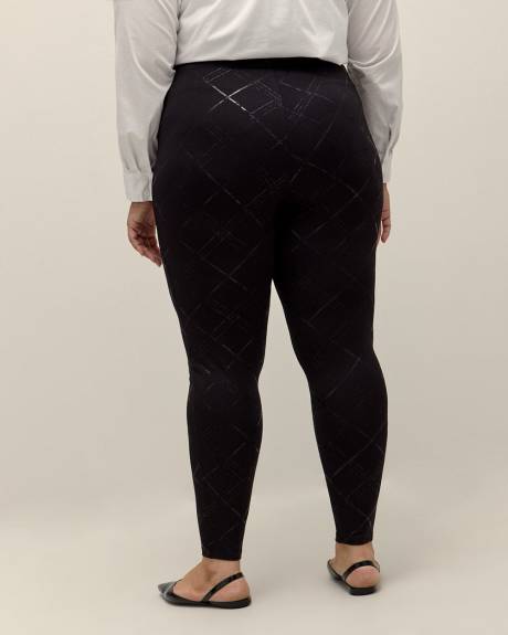Responsible, Black Legging Plaid Foil Print - PENN. Essentials