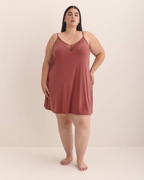 Satin Nightgown with Lace and Built-In Bra - Déesse Collection