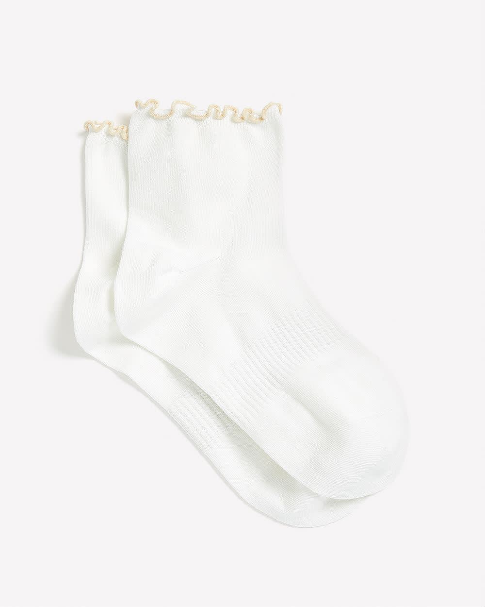Ribbed Ankle Socks with Lettuce Edge