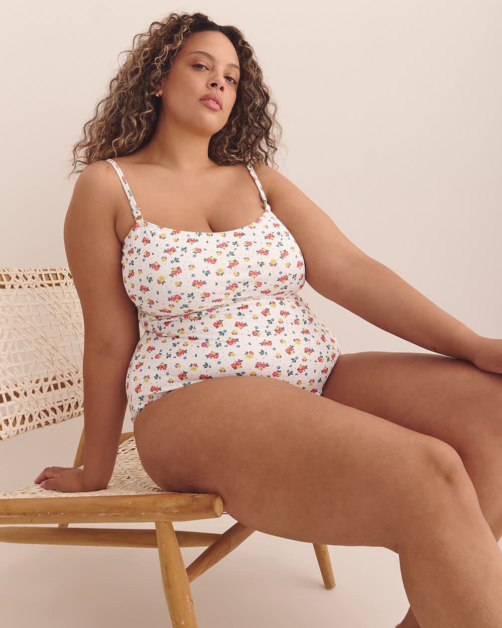 Maillot une-pièce blanc fleuri Samantha avec ouverture à l'avant - Nana The Brand