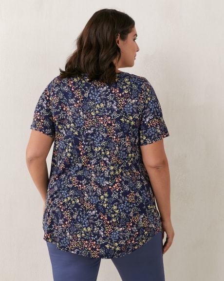 Modern Fit Short Sleeve Scoop Neck Tee, Printed - In Every Story