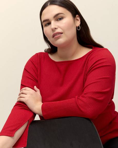 Red Boat Neck Knit Top