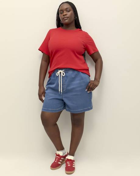 Curvy-Fit Rib Crewneck Tee - PENN. Essentials