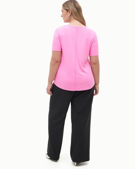 T-shirt à col rond en tricot côtelé, coupe moderne, tissu responsable - Addition Elle