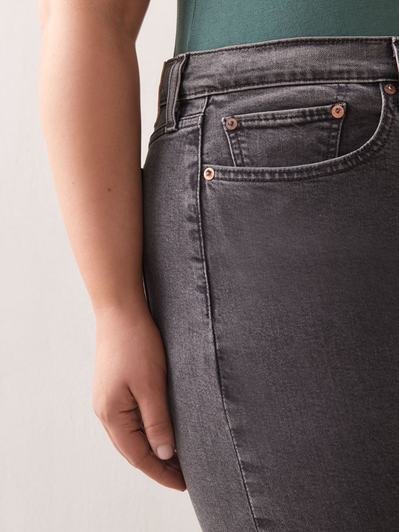 levis black wedgie jeans