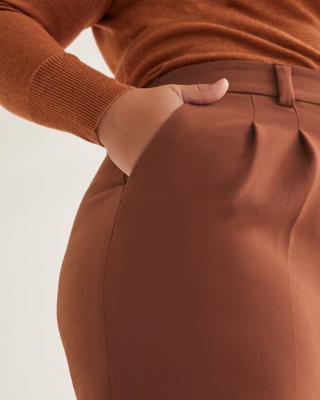Pantalon urbain à jambe évasée