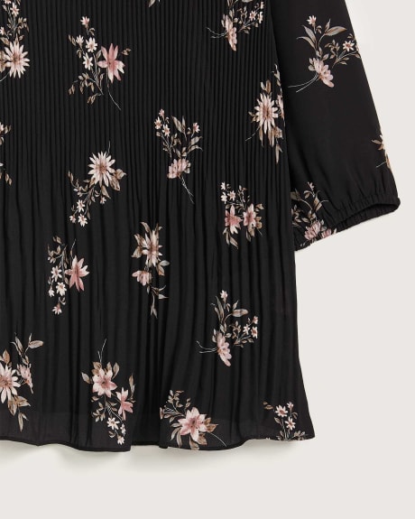 Petite, Printed Blouse With Pleats - In Every Story