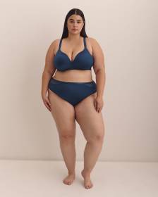 Culotte échancrée en satin bleu avec dentelle et maille - Déesse Collection