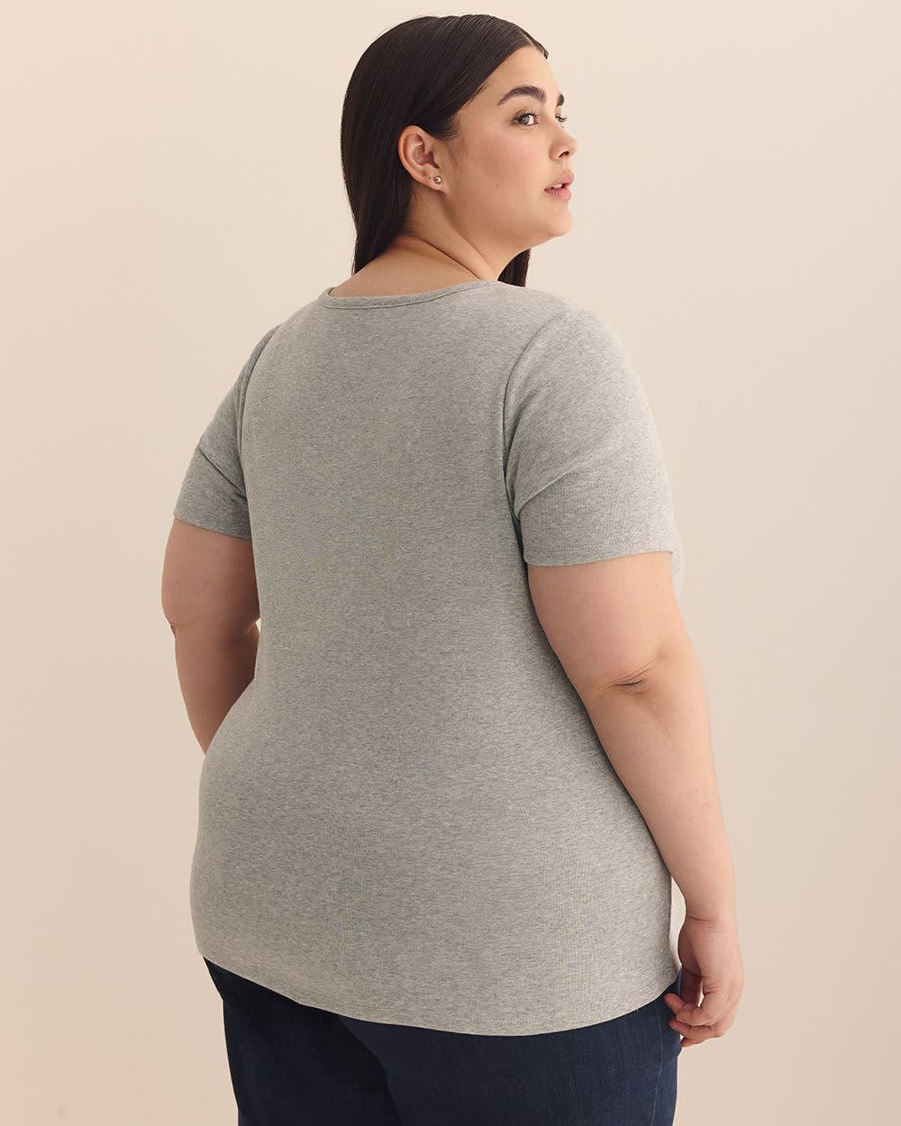 Girlfriend-Fit V-Neck Ribbed Tee - PENN. Essentials Girlfriend-Fit V-Neck Ribbed Tee - PENN. Essentials