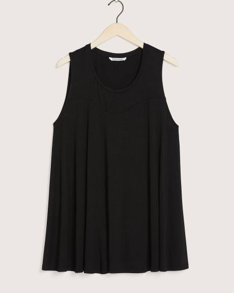 Sleeveless Top with Front Sweetheart Cut
