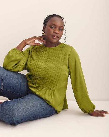 Blouse verte plissée à manches longues