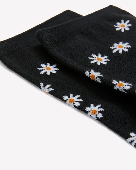 Black Crew Socks with Daisies Print