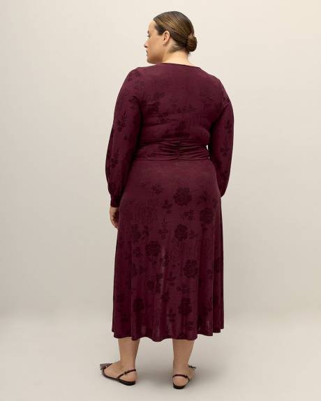 Textured Knit Maxi Dress with Knotted Waistband- Addition Elle