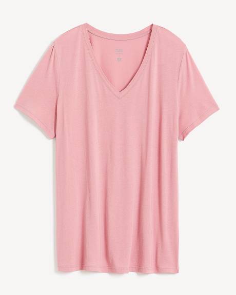 Boyfriend-Fit Short-Sleeve V-Neck Tee - PENN. Essentials