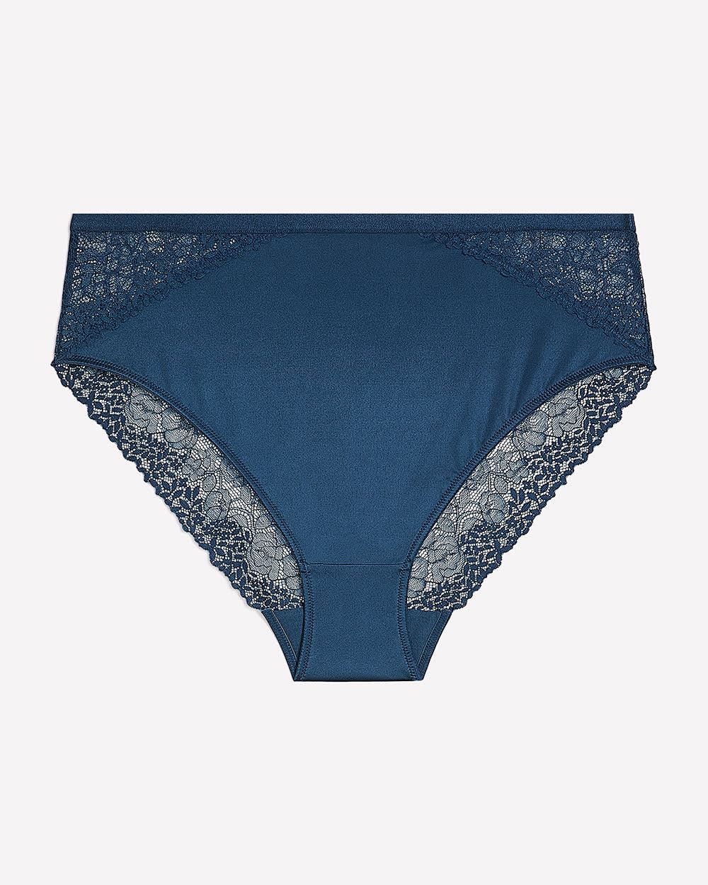 Culotte échancrée en satin bleu avec dentelle et maille - Déesse Collection Culotte échancrée en satin bleu avec dentelle et maille - Déesse Collection