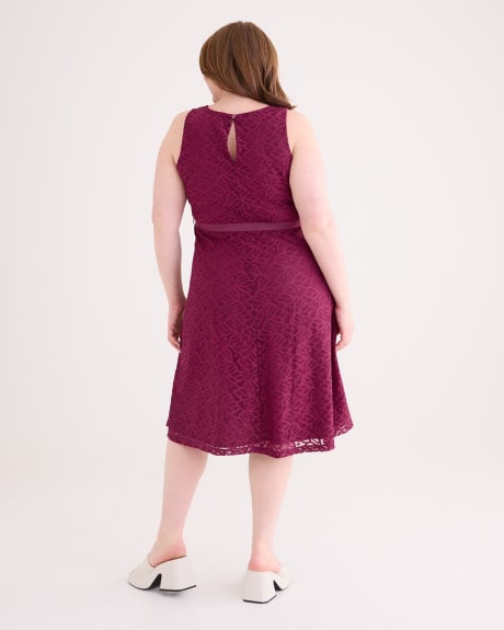 Sleeveless Knit Lace Dress with Sash Belt