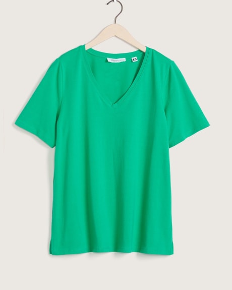 T-shirt en coton col en V, coupe silhouette - Addition Elle