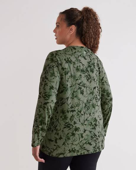Textured V-Neck Long-Sleeve Tee - Active Zone