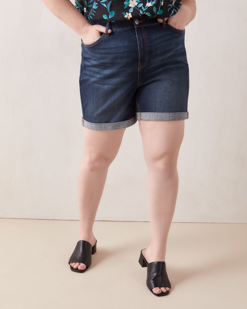 Denim shorts curvy sales fit