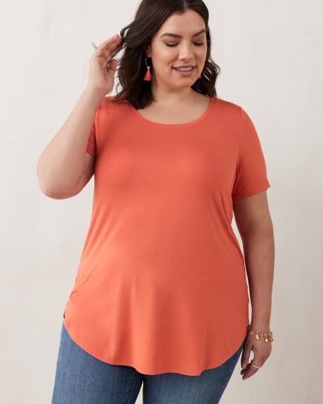 Modern Fit Short Sleeve Scoop Neck Tee - In Every Story