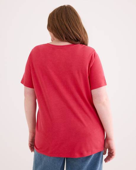 Boyfriend-Fit V-Neck Tee - PENN. Essentials