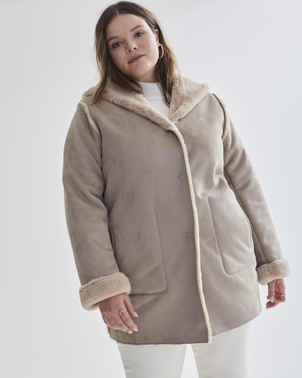 Manteau réversible en suède et fourrure synthétiques avec capuche - Addition Elle