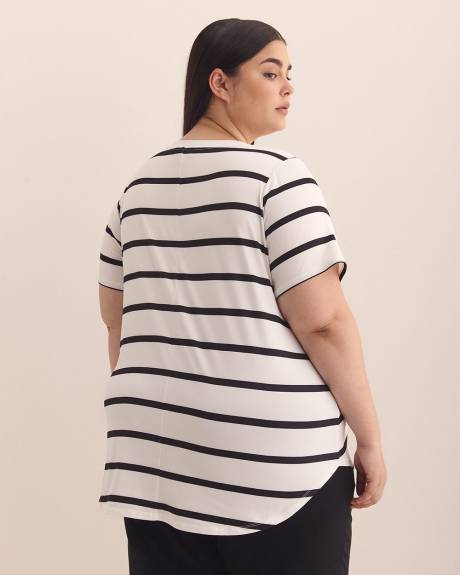 Responsible, Short-Sleeve Tee with Rounded Hem - Active Zone