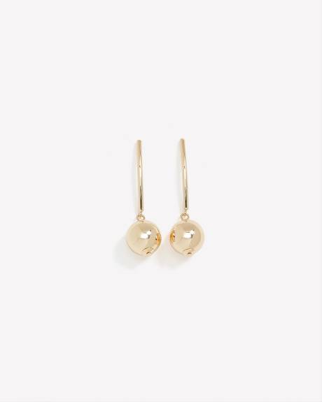 Boucles d'oreilles ornées d'une petite boule pendante