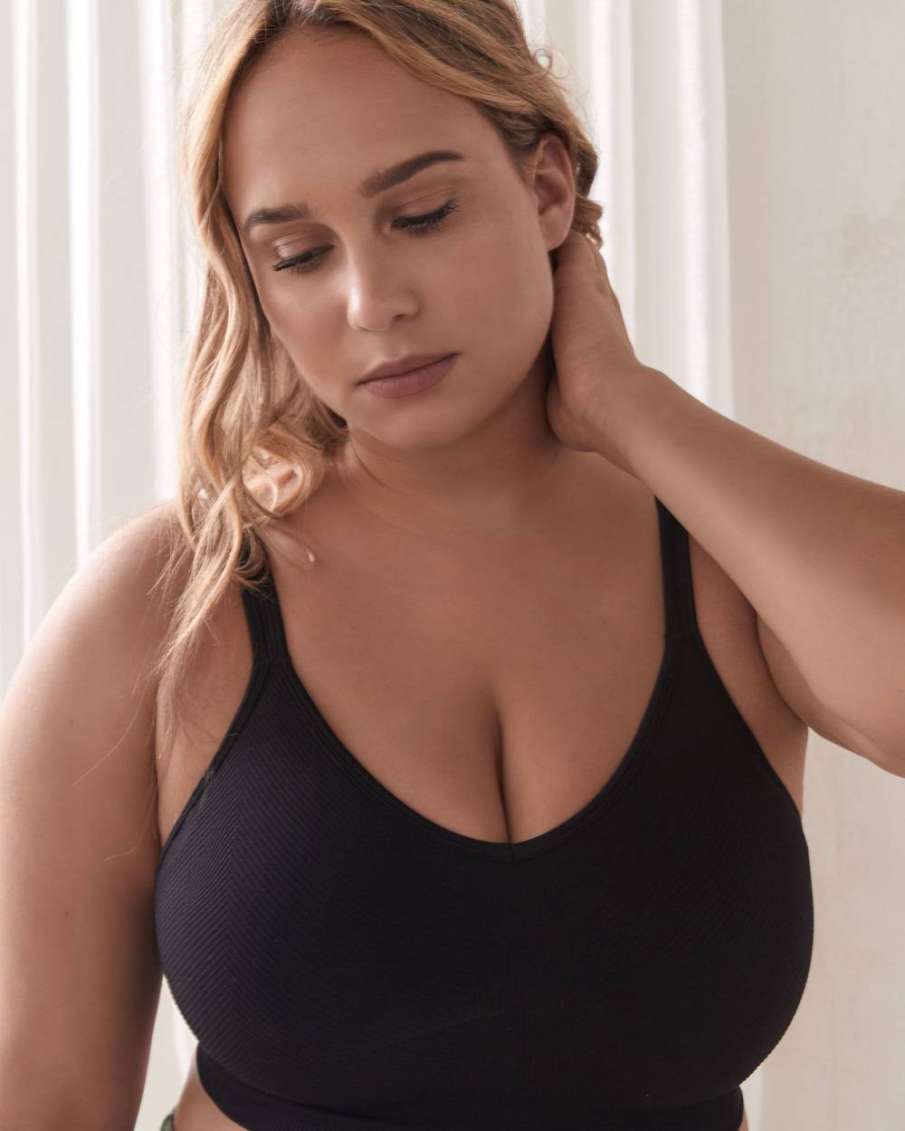 seamless bralette