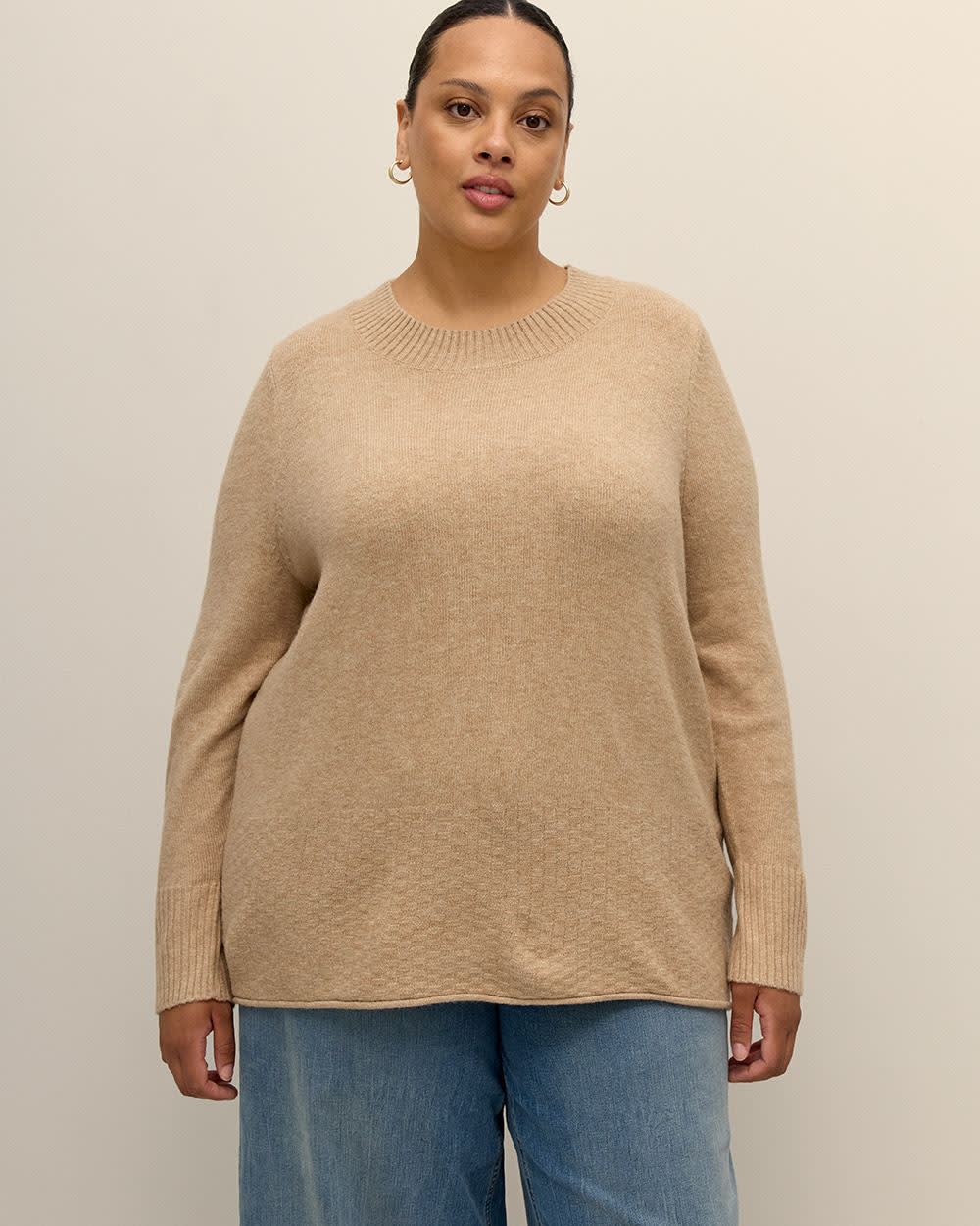 Pull à col rond avec mailles de fantaisie à l'ourlet