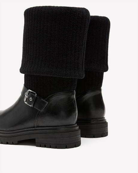 Botte mi-mollet noire avec tige en tricot, pied très large