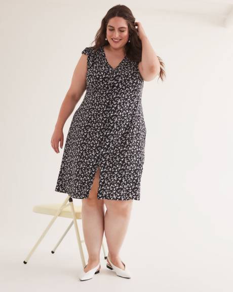 Responsible, Buttoned Down Dress with Rounded Sleeves