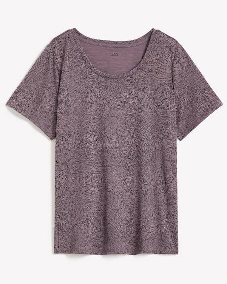 Curvy-Fit Short-Sleeve Tee - PENN. Essentials