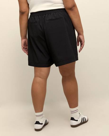 Responsible, Black 4-Way Stretch Bermuda Short with Pockets - Active Zone
