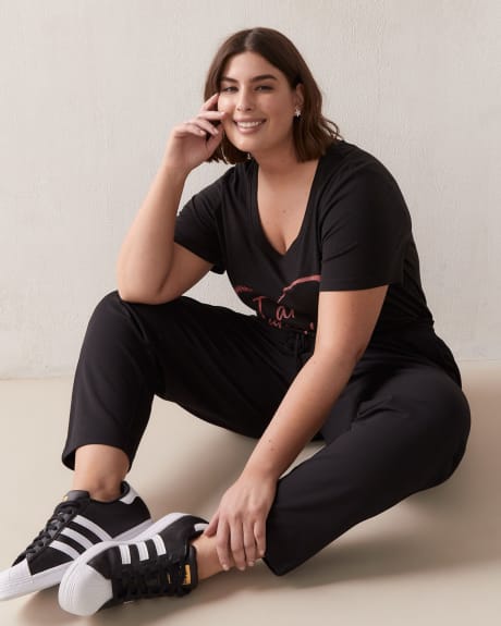 Boyfriend Fit Scoop Neck T-Shirt - In Every Story