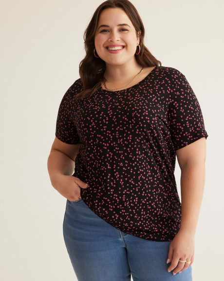 Boyfriend-Fit Short-Sleeve Scooped Neck Tee with Screenprint