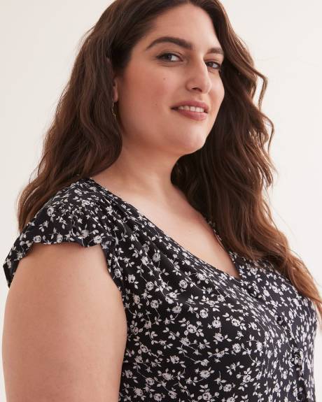 Responsible, Buttoned Down Dress with Rounded Sleeves