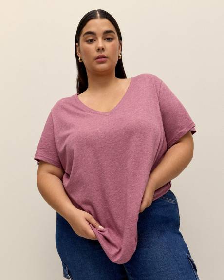 Boyfriend-Fit Short-Sleeve V-Neck Tee - PENN. Essentials