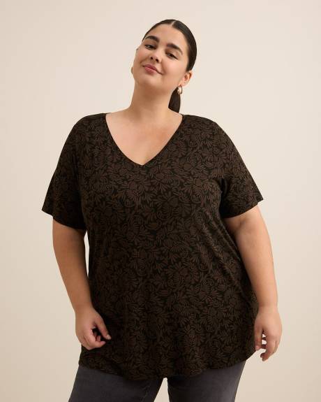 Modern-Fit Short-Sleeve V-Neck Tee