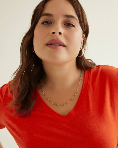 Boyfriend-Fit Short-Sleeve V-Neck Tee - PENN. Essentials