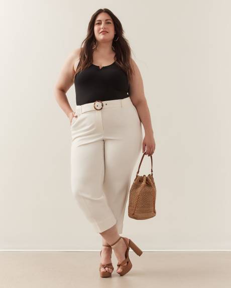 Responsible, Sleeveless Long V-Detailed Neckline Top