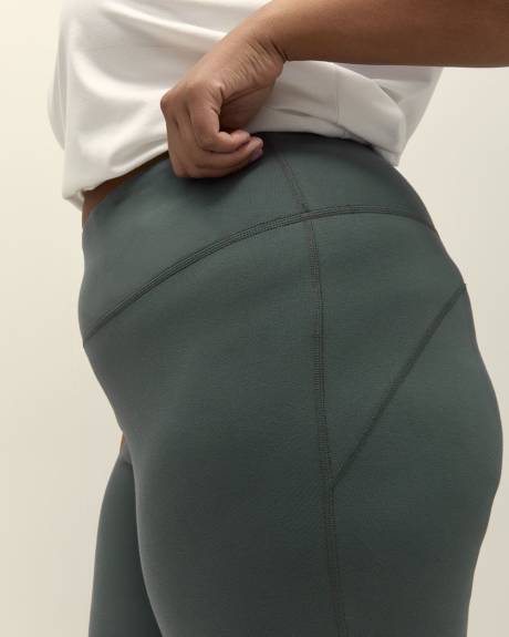 Basic Capri Legging - Active Zone