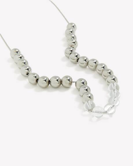 Short Necklace with Clear and Silver Beads