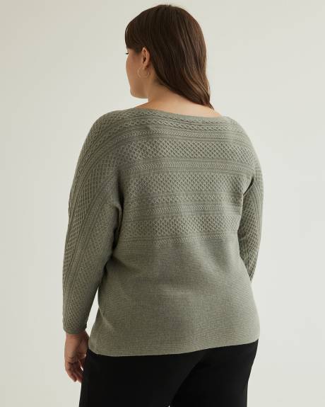 Pull en tricot à mailles torsadées avec manches dolman