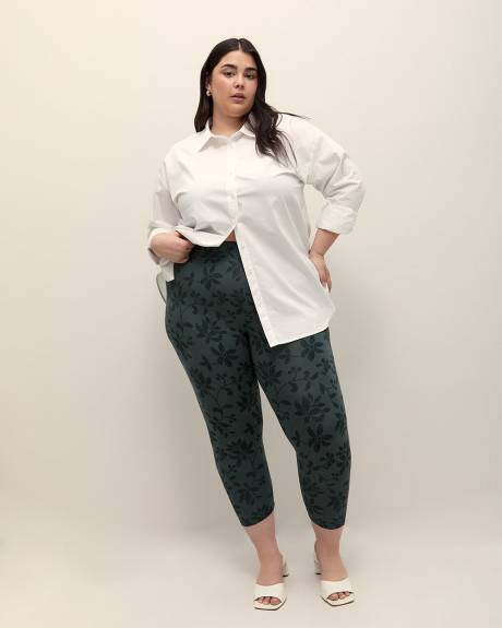 Responsible, Floral Fashion Capri Legging - PENN. Essentials