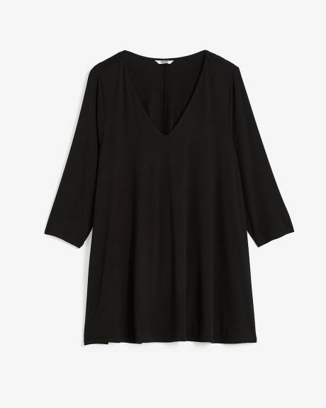 Responsible, Black V-Neck Swing Knit Top
