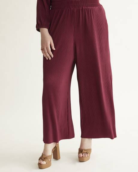 Cropped Wide-Leg Pleated Pull-On Pant