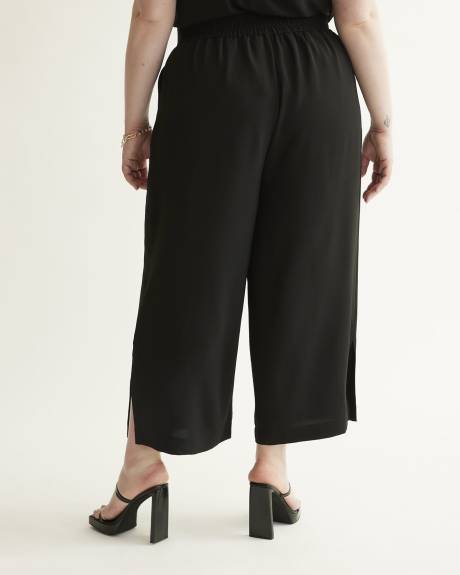 Black Cropped Pull-On Wide-Leg Pant