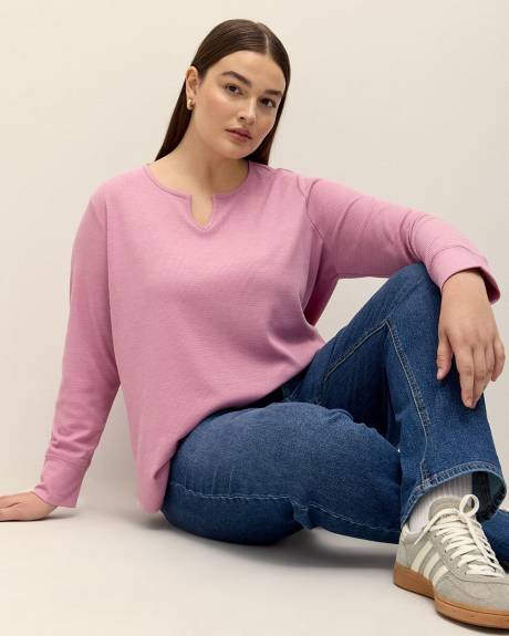 Curvy-Fit Waffle Knit Split Neck Tee - PENN. Essentials