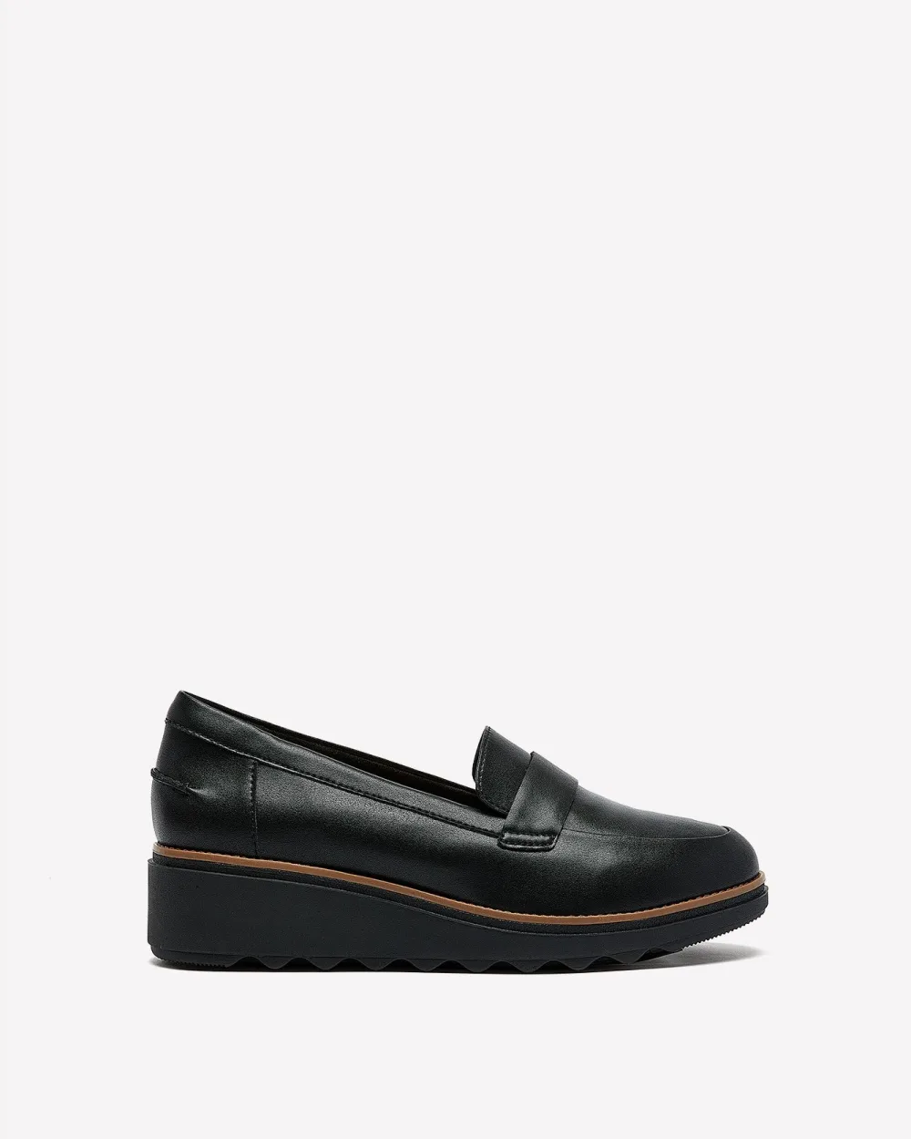 clarks loafers womens wide